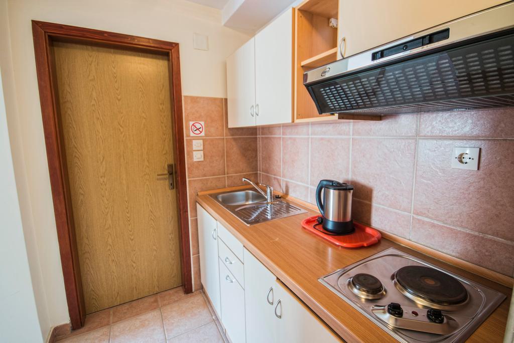 Aparthotel Castrum Novum Novigrad Istria Chambre photo
