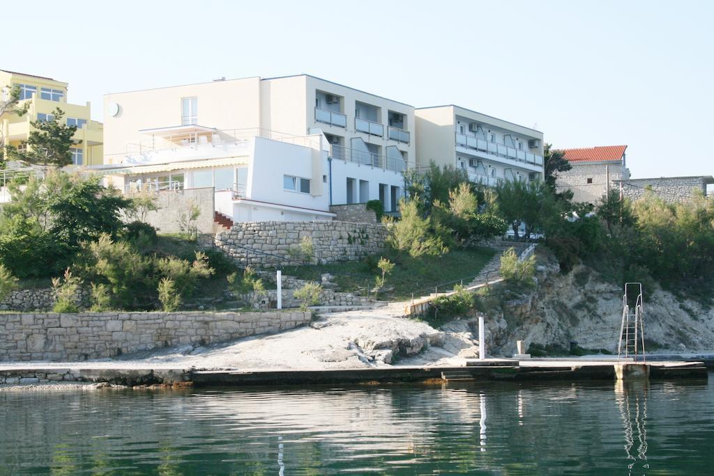 Aparthotel Castrum Novum Novigrad Istria Extérieur photo